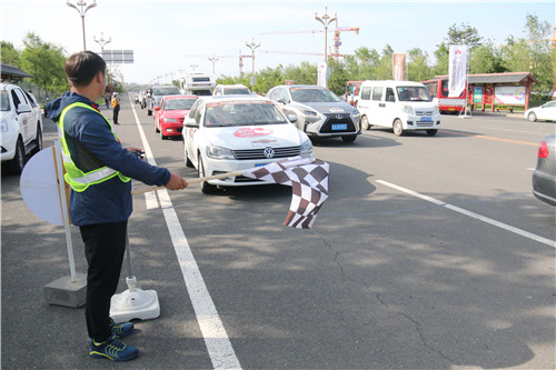 Начало ралли автомашин и автодомов в провинции Цзилинь Китая 2018 года