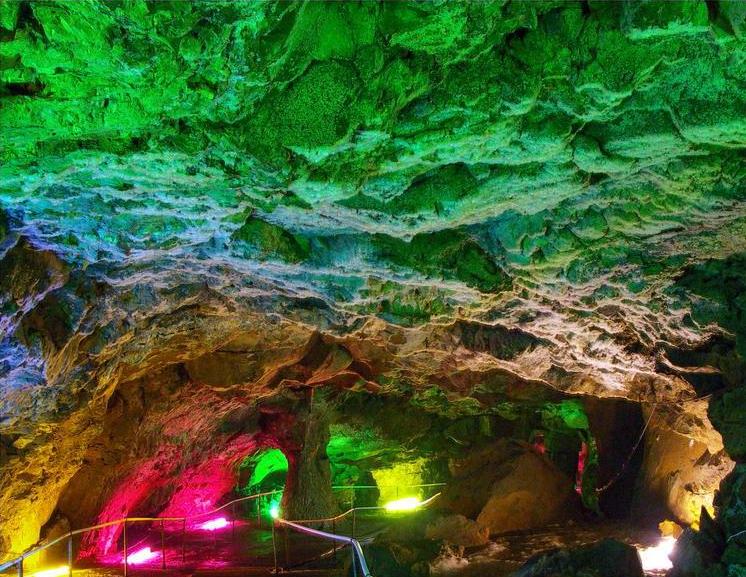 Карстовая пещера Гуаньма