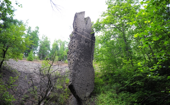 Каменный лес в долине гор Чанбайшань