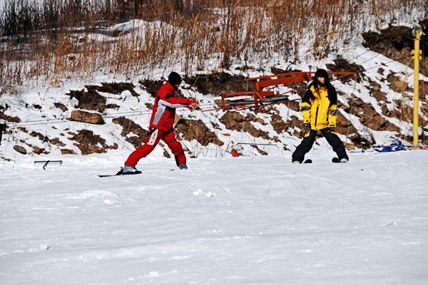 База катания на лыжах Хэпин в горах Чанбайшань