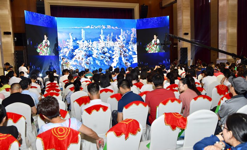 «Встреча в разгар лета – Снежно-ледовое свидание»  основная тема презентации провинции Цзилинь, состоявшейся в Ханчжоу