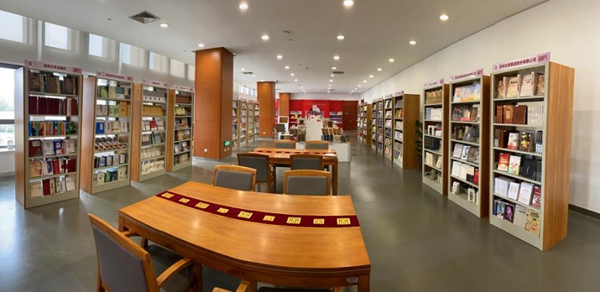 В честь двойного праздника в Библиотеке провинции Цзилинь открылась «Эксклюзивная цзилиньская библиотека» 