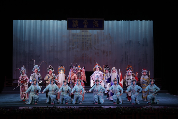 Пекинская опера провинции Цзилинь «Здание, срывающие звезды» получила финансирование от китайского Фонда Пекинской оперы